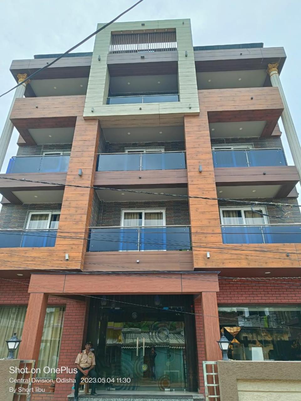 Hotel Kuber Palace ! Puri Near-Sea-Beach-And-Temple Fully-Air-Conditioned-Hotel With-Lift-And-Parking-Facility 외부 사진