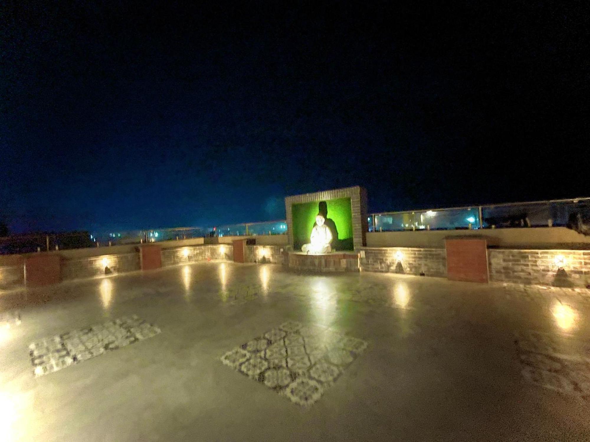 Hotel Kuber Palace ! Puri Near-Sea-Beach-And-Temple Fully-Air-Conditioned-Hotel With-Lift-And-Parking-Facility 외부 사진