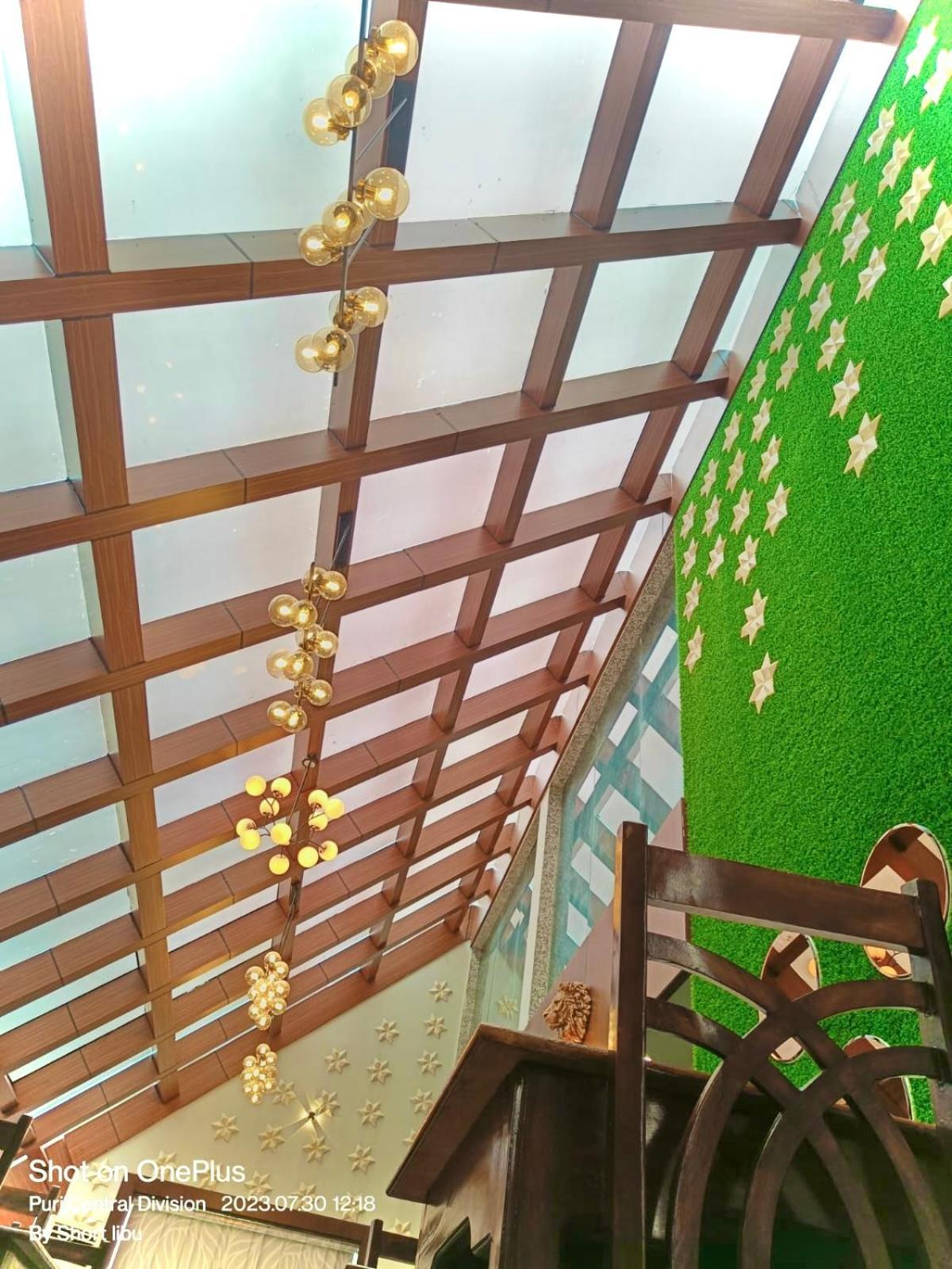 Hotel Kuber Palace ! Puri Near-Sea-Beach-And-Temple Fully-Air-Conditioned-Hotel With-Lift-And-Parking-Facility 외부 사진