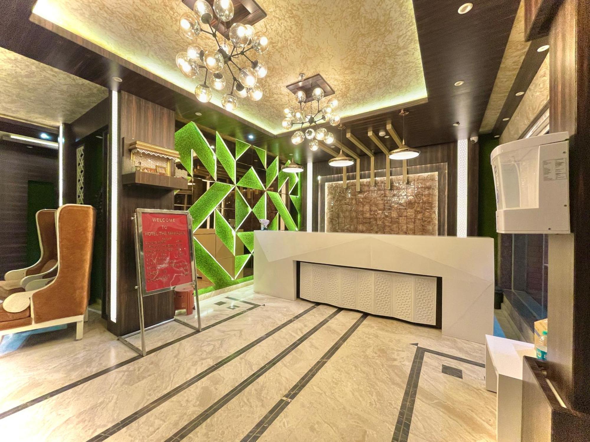 Hotel Kuber Palace ! Puri Near-Sea-Beach-And-Temple Fully-Air-Conditioned-Hotel With-Lift-And-Parking-Facility 외부 사진
