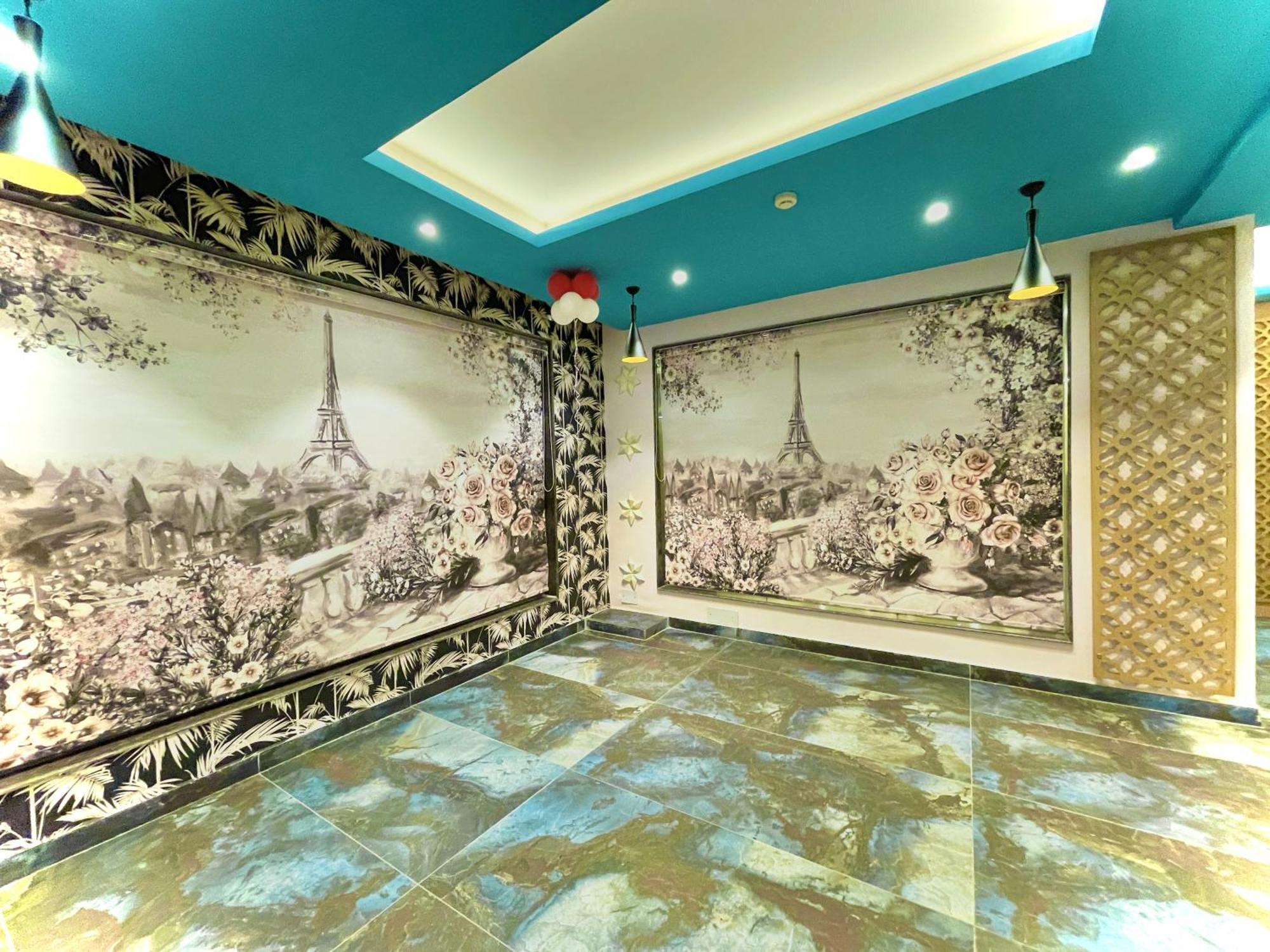 Hotel Kuber Palace ! Puri Near-Sea-Beach-And-Temple Fully-Air-Conditioned-Hotel With-Lift-And-Parking-Facility 외부 사진